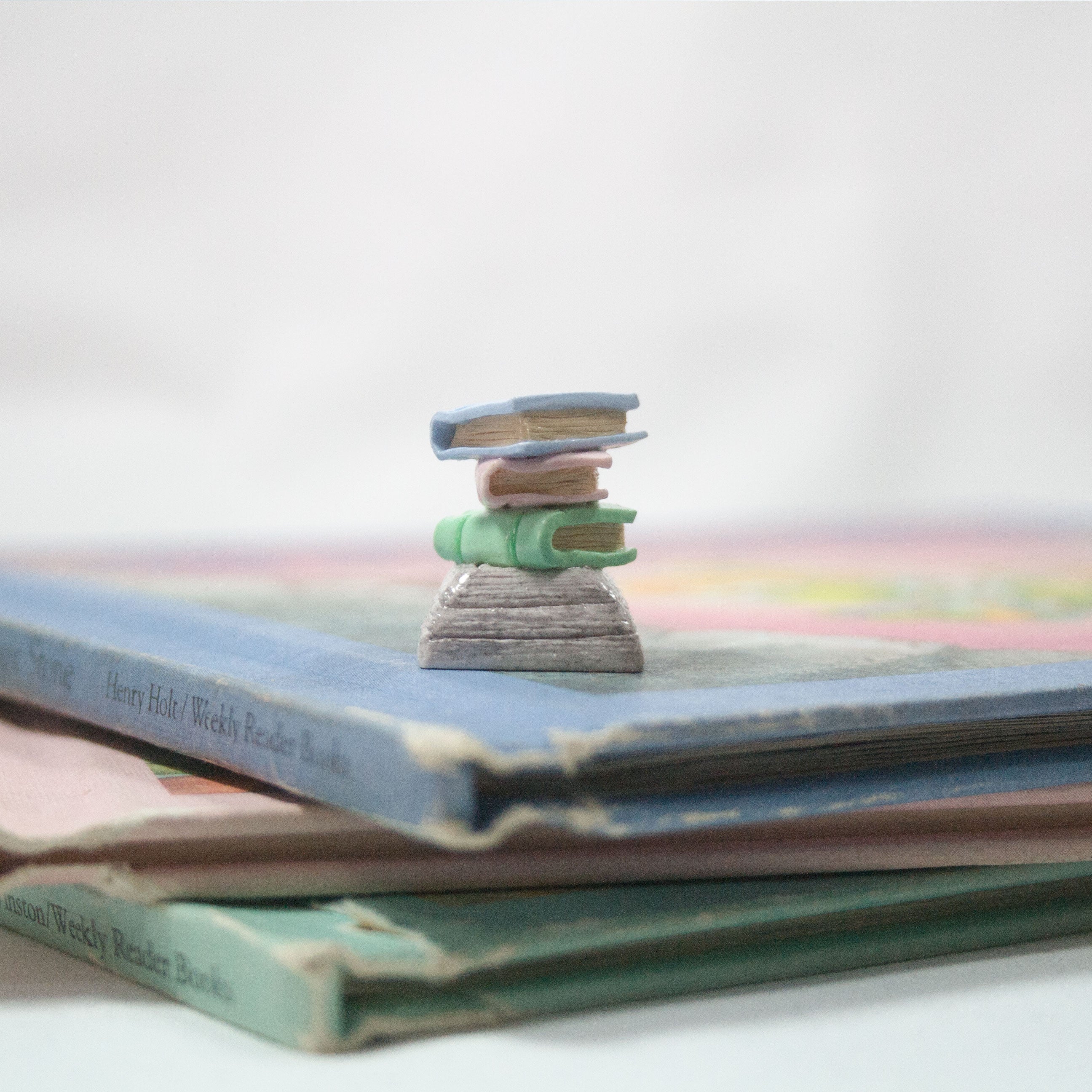 Book Stack Artisan Keycap