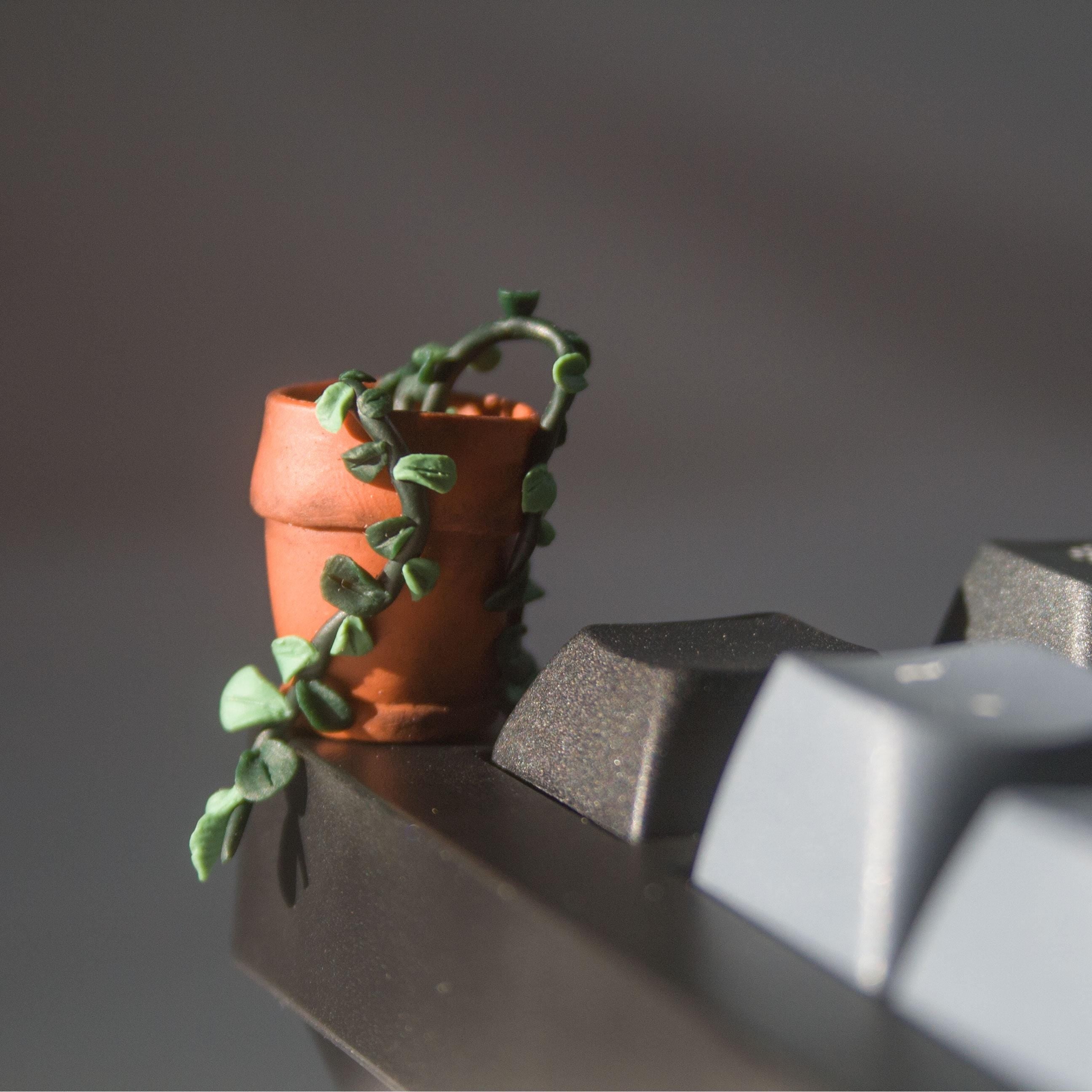 Potted Plant Monitor Topper